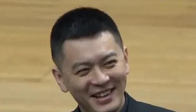 苏知非吞了吞口水，惊呼道：这小子......实力也太强了吧？。